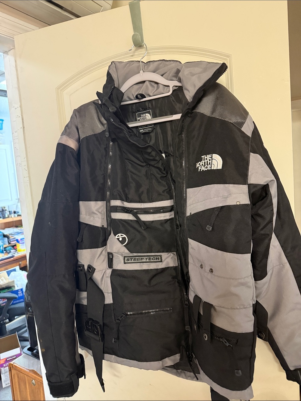 The North Face Men’s Black & Gray Steep Tech Ski Jacket
